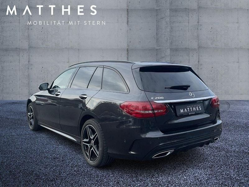Gebraucht Mercedes C200 AMG 184 PS (135 kW) 2021 Schwarz Kombi