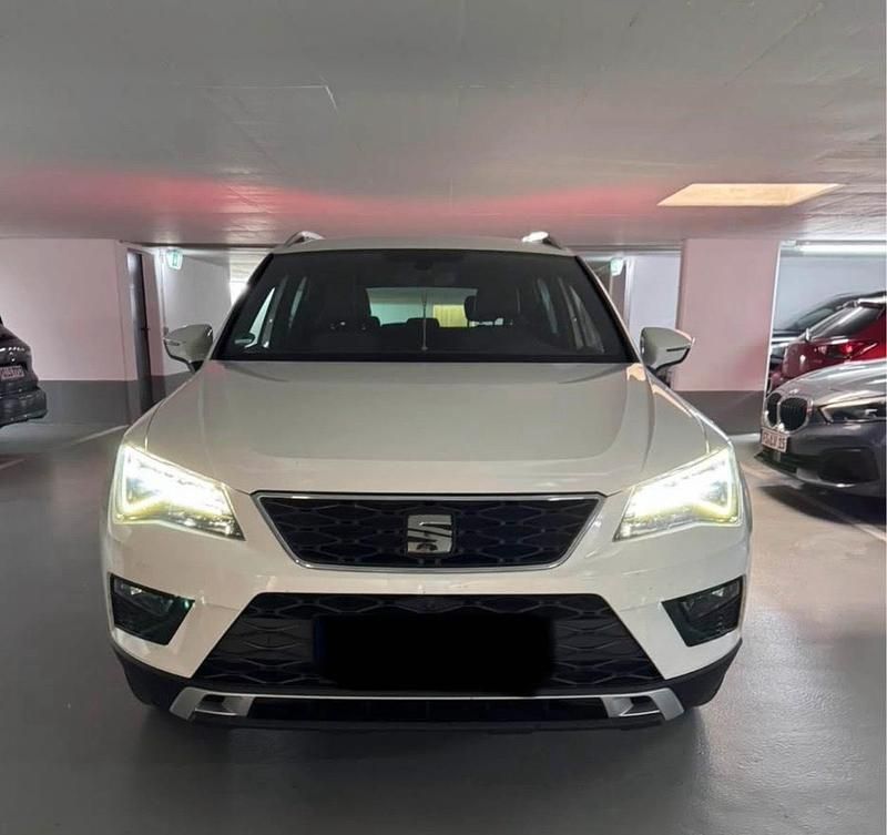 Weiß Gebraucht 2017 Seat Ateca XCELLENCE SUV | 14.000 € (Fairer Preis) - Bild 1/4