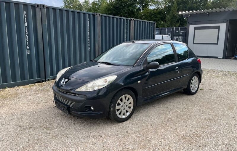 Gebraucht Peugeot 206 Basis 68 PS (50 kW) 2009 Schwarz Kleinwagen