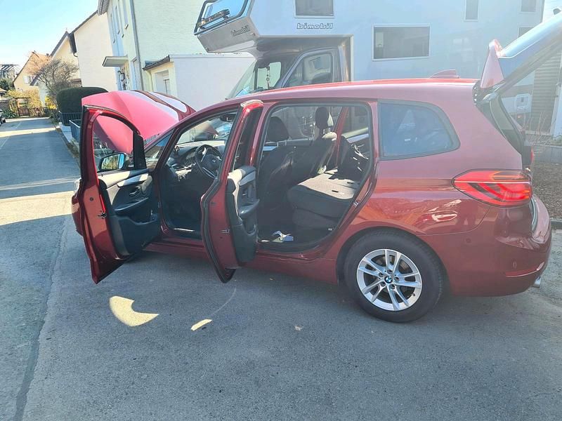 Gebraucht BMW 218 150 PS (110 kW) 2016 Rot Kombi
