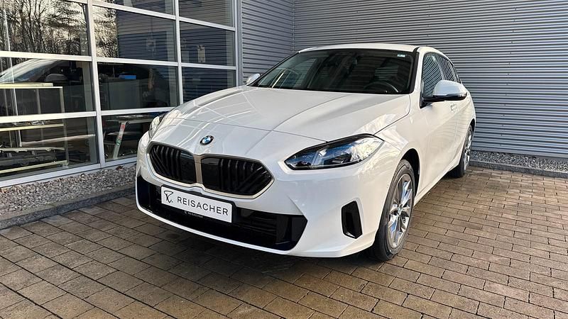 Alpinweiß uni Neu 2026 BMW 118 Efficient Dynamics Kleinwagen | 33.990 € (Etwas zu teuer) - Bild 1/4