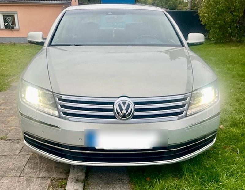 Silber Gebraucht 2014 VW Phaeton Limousine | 11.499 € (Guter Preis) - Bild 1/4