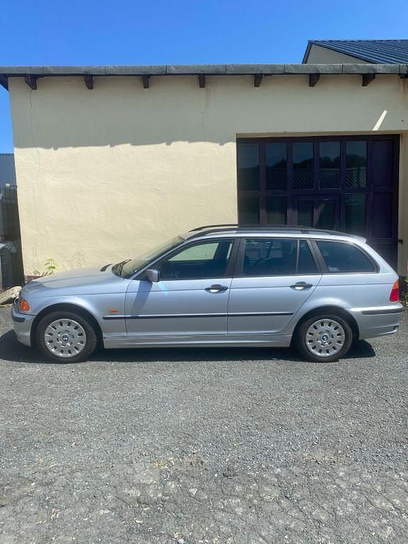 Gebraucht 2001 BMW 320 Kombi | 819 € (Superpreis) - Bild 1/4