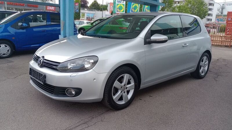 Gebraucht VW Golf VI Team 86 PS (63 kW) 2011 Silber Kleinwagen