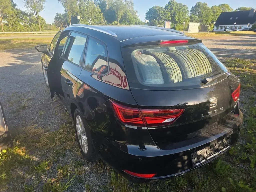 Gebraucht Seat Leon Style 116 PS (85 kW) 2020 Schwarz Limousine