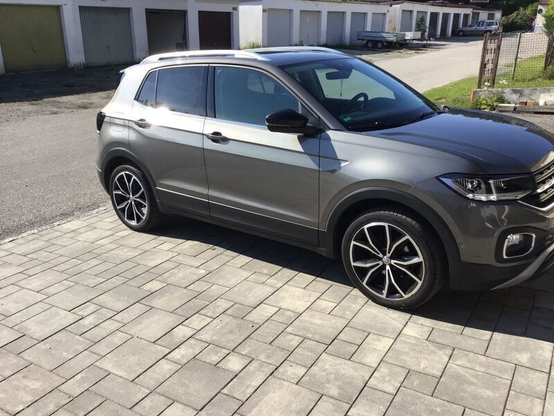 Grau Gebraucht 2019 VW T-Cross Style SUV | 18.900 € (Fairer Preis) - Bild 1/4