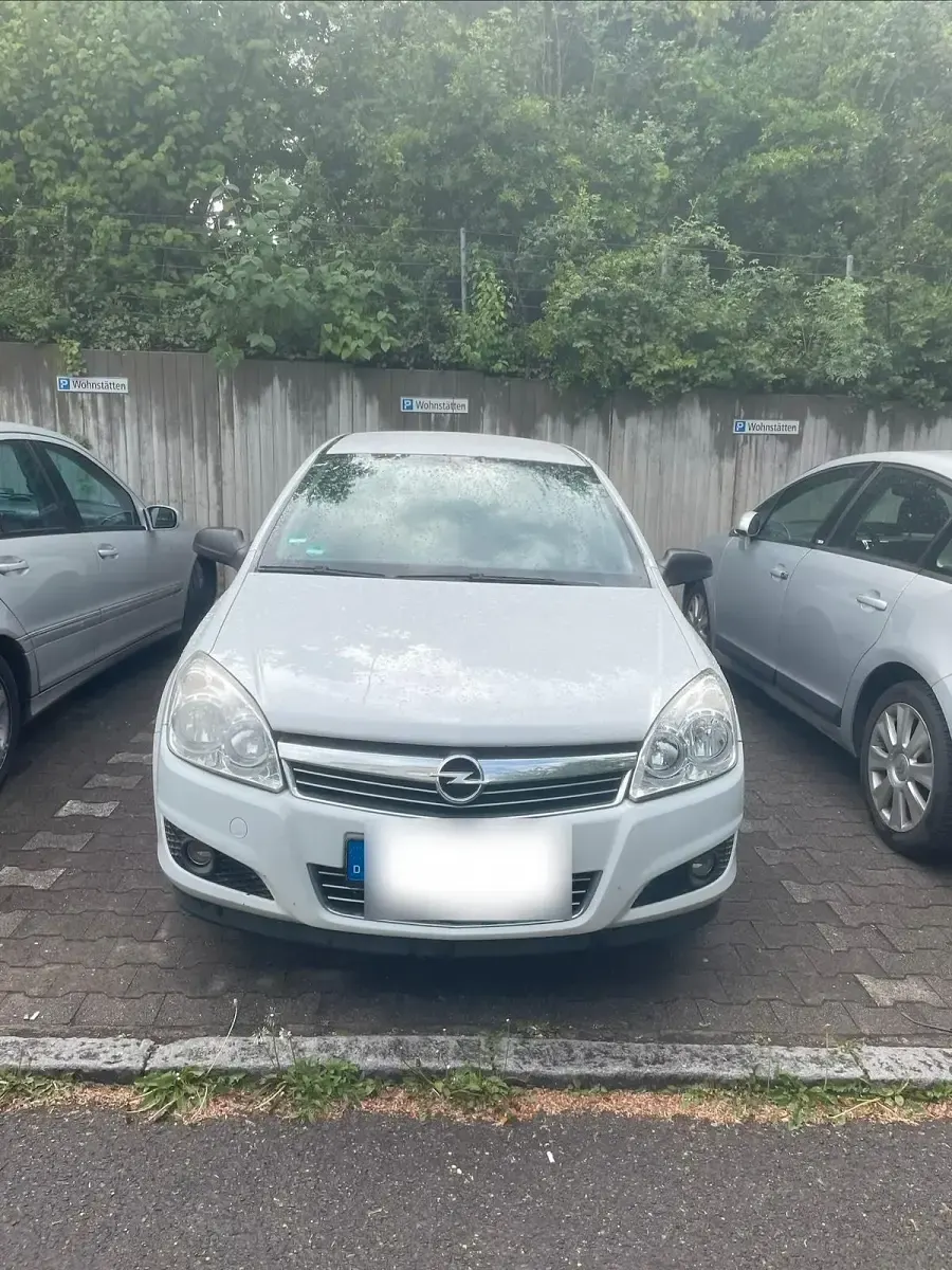 Usata Opel Astra 90 CV (66 kW) 2009 Bianco Coupé