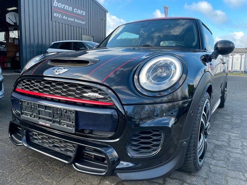 Gebraucht Mini John Cooper Works Sport 299 PS (219 kW) 2017 Schwarz Kleinwagen