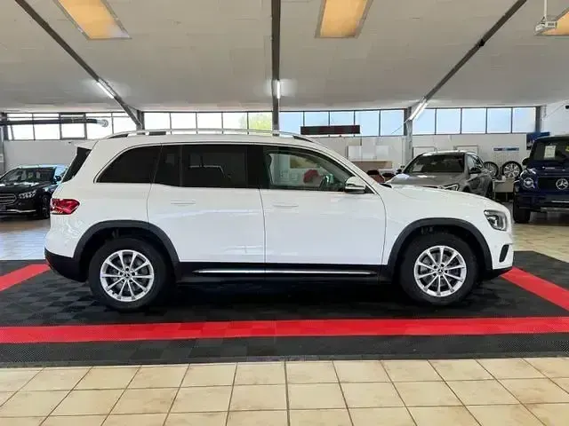 Gebraucht Mercedes GLB200 163 PS (119 kW) 2020 Andere SUV