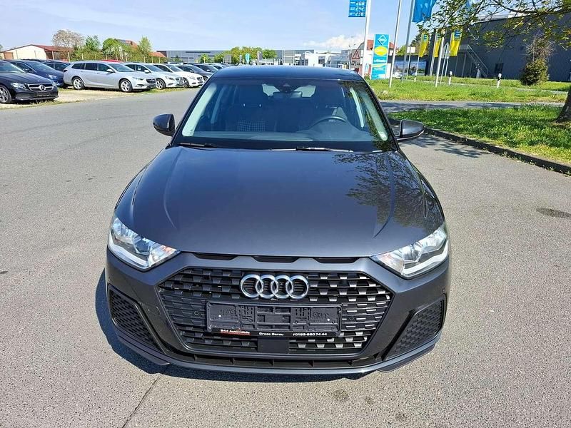 Second-hand Audi A1 Advanced 150 CP (110 kW) 2019 Gri SUV