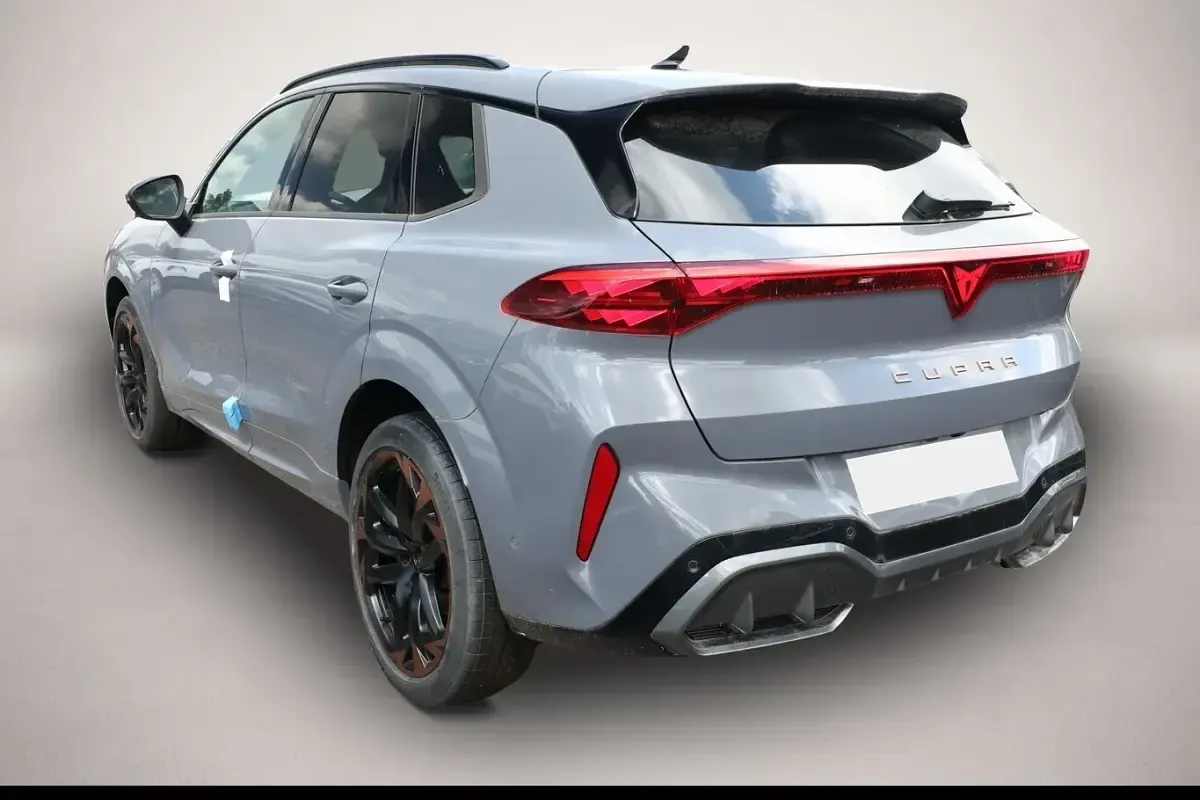 Neu Cupra Terramar VZ 265 PS (194 kW) 2026 Grau SUV