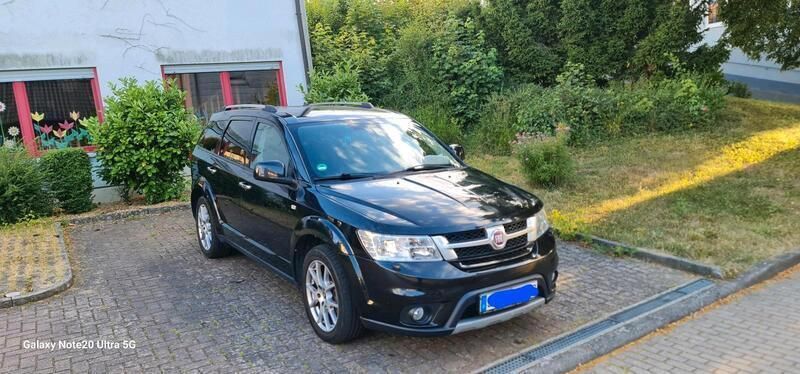 Schwarz Gebraucht 2014 Fiat Freemont SUV | 10.999 € (Fairer Preis) - Bild 1/4