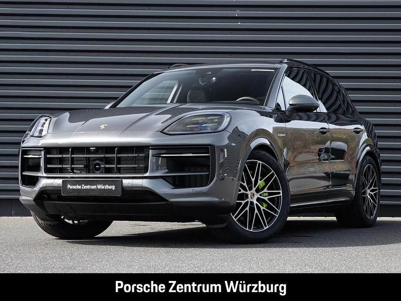 Grau Gebraucht 2025 Porsche Cayenne SUV | 119.890 € (Teuer) - Bild 1/4