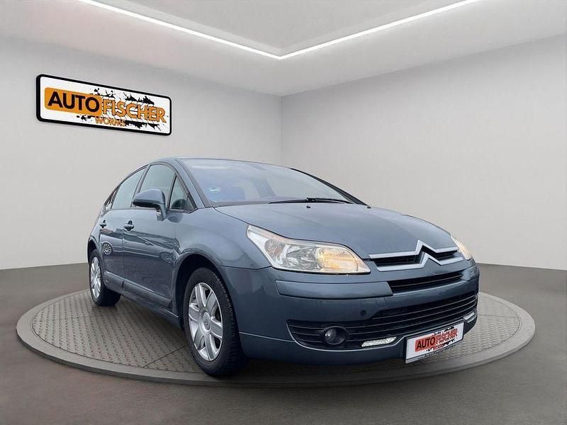 Gris fer Gebraucht 2006 Citroën C4 Comfort Limousine | 4.900 € (Teuer) - Bild 1/4