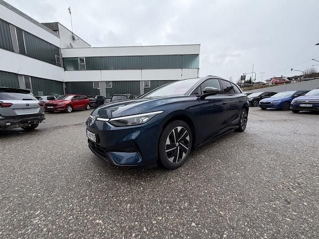 Gebraucht VW ID.7 Pro 210 kW (286 PS) 2024 Blau Kombi