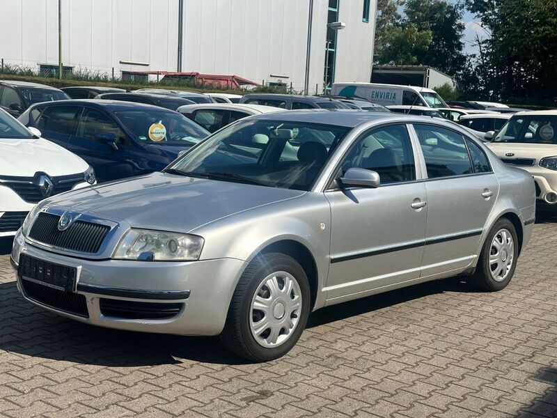 Silber Gebraucht 2006 Skoda Superb Elegance Limousine | 3.990 € (Fairer Preis) - Bild 1/4