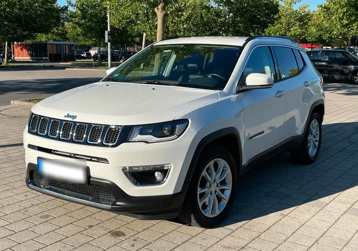 Gebraucht Jeep Compass Limited 190 PS (139 kW) 2020 Weiß SUV