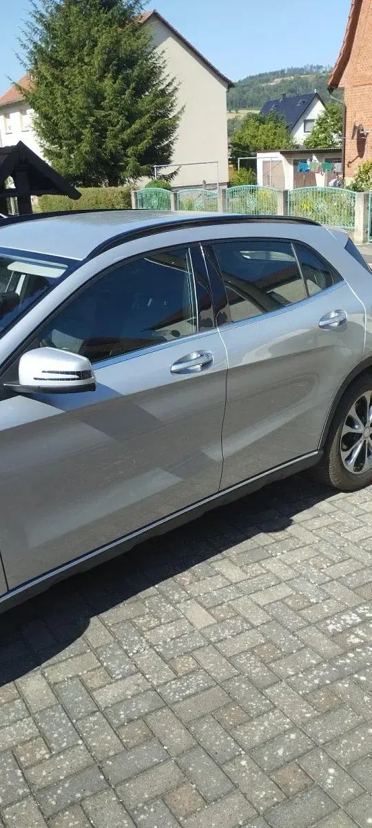 Gebraucht Mercedes GLA200 156 PS (114 kW) 2014 Silber SUV