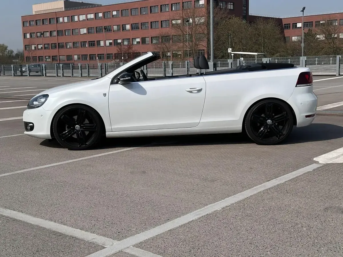 Gebraucht VW Golf Cabriolet Karmann 140 PS (102 kW) 2015 Weiß Cabrio