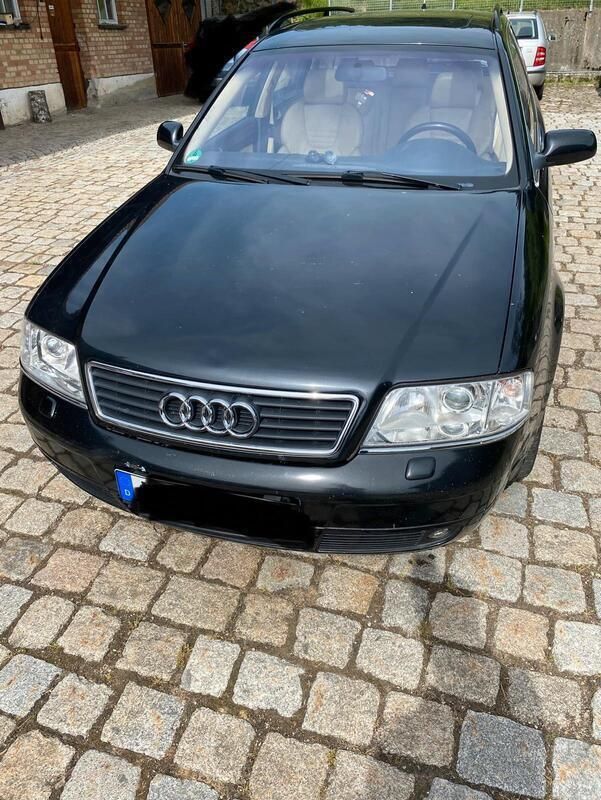 Schwarz Gebraucht 2000 Audi A6 Kombi | 3.000 € (Guter Preis) - Bild 1/4