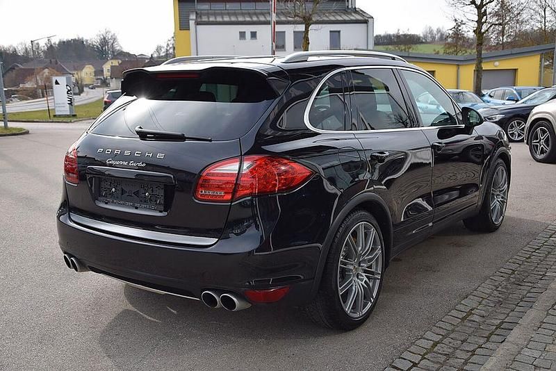 Gebraucht Porsche Cayenne Turbo 500 PS (367 kW) 2011 Schwarz SUV