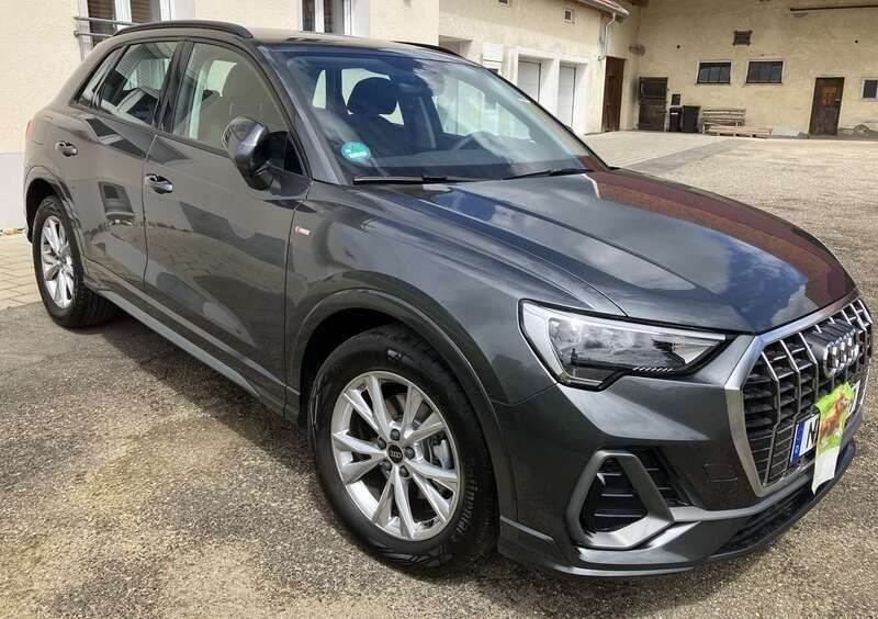 Grau Gebraucht 2023 Audi Q3 S-Line SUV | 38.000 € (Guter Preis) - Bild 1/4