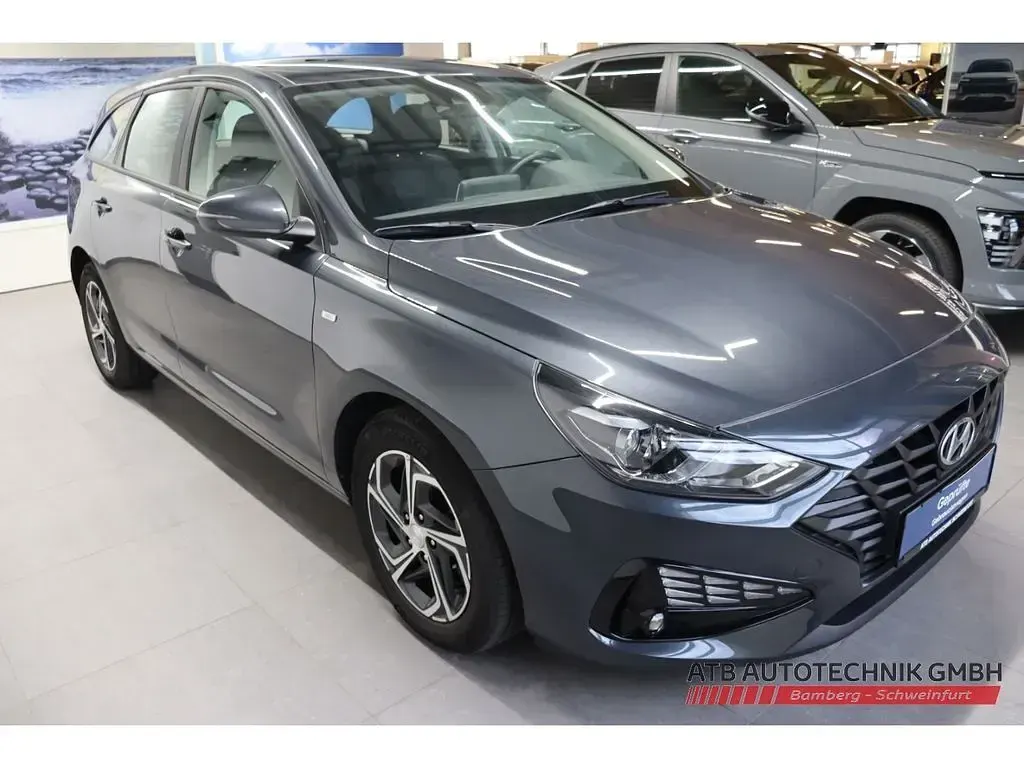 Gebraucht Hyundai i30 Select 120 PS (88 kW) 2023 Grau Kombi