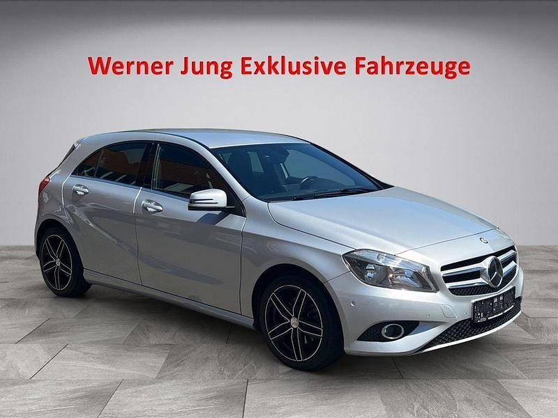 Gebraucht Mercedes A200 156 PS (114 kW) 2014 Silber Limousine