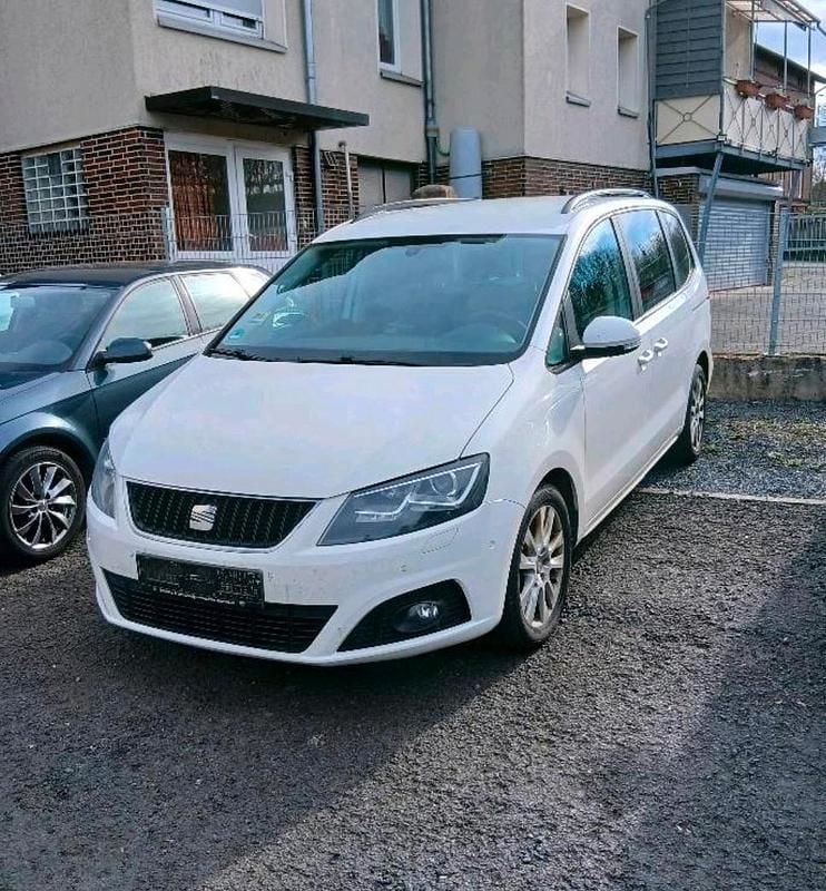 Gebraucht Seat Alhambra 177 PS (130 kW) 2013 Weiß Van / Kleinbus