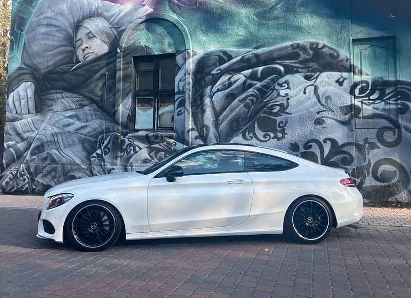 Gebraucht Mercedes C300 245 PS (180 kW) 2017