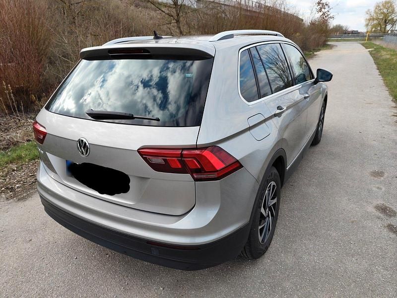 Gebraucht VW Tiguan Join 150 PS (110 kW) 2019 Silber SUV