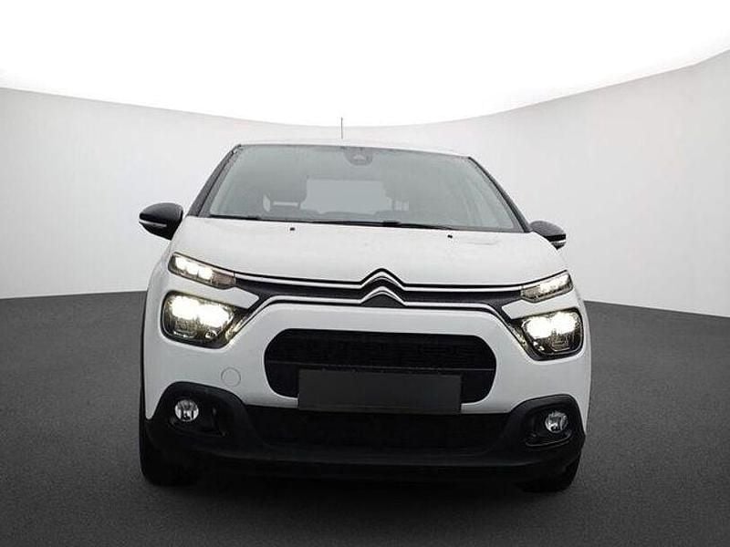 Second-hand Citroën C3 Shine 82 CP (60 kW) 2023 Alb Berlinǎ