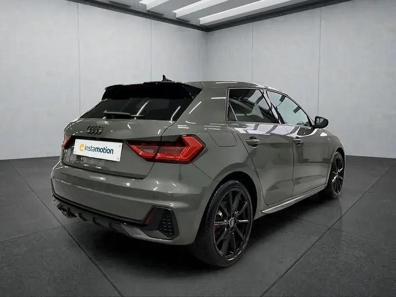 Usata Audi A1 207 CV (152 kW) 2022 Grigio SUV