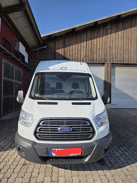 Second-hand Ford Transit 170 CP (125 kW) 2018 Alb Monovolum