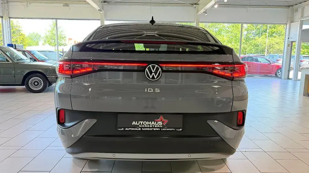 Usata VW ID.5 Pro Performance 150 kW (204 CV) 2023 Grigio SUV