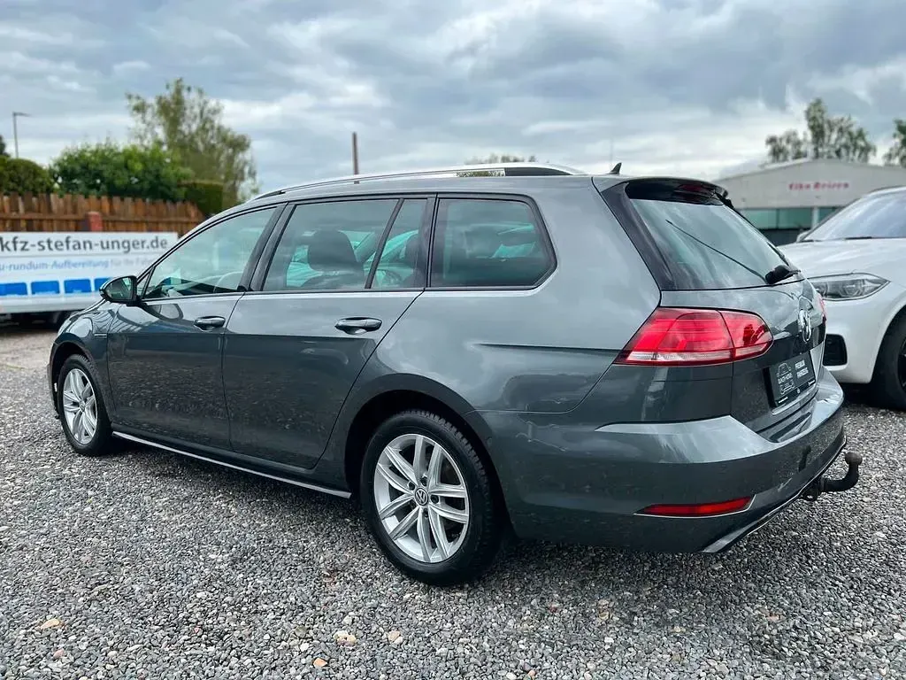 Gebraucht VW Golf VII R-line 150 PS (110 kW) 2021 Grau Kleinwagen