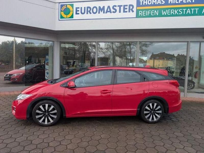 Gebraucht Honda Civic Elegance 141 PS (103 kW) 2016 Rot Kombi