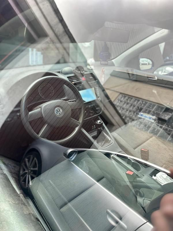 Gebraucht VW Golf V 105 PS (77 kW) 2004 Blau Kleinwagen