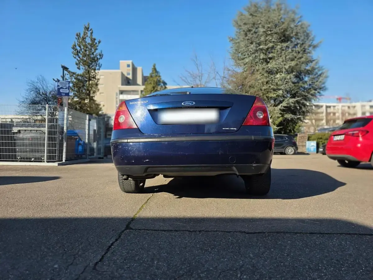 Occasion Ford Mondeo 145 ch (106 kW) 2001 Bleue Berline