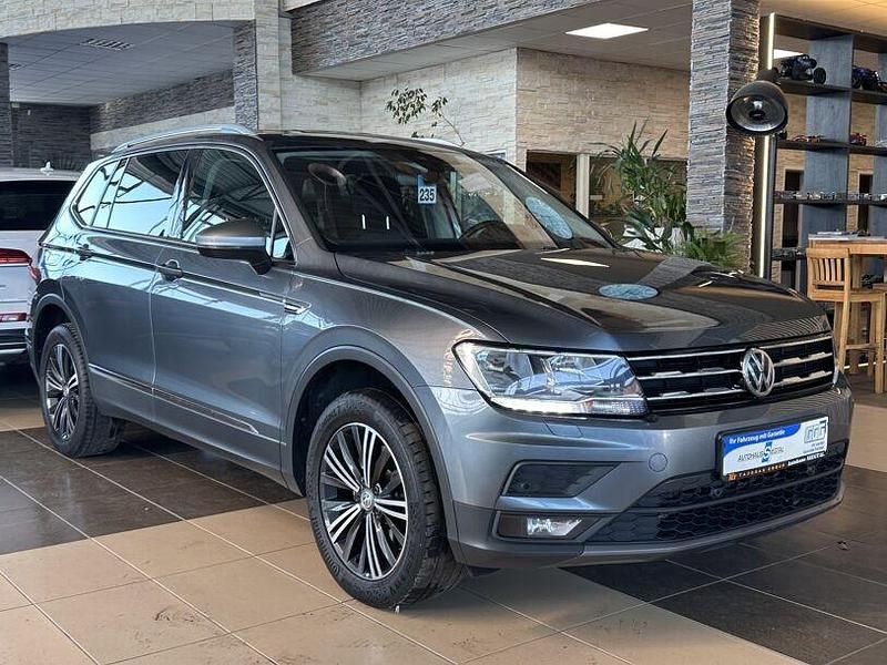 Gebraucht VW Tiguan Allspace Comfortline 200 PS (147 kW) 2020 Grau SUV