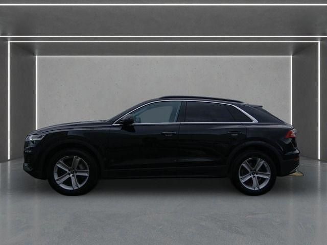 Gebraucht Audi Q8 Ambiente 340 PS (250 kW) 2022 Mythosschwarz metallic SUV
