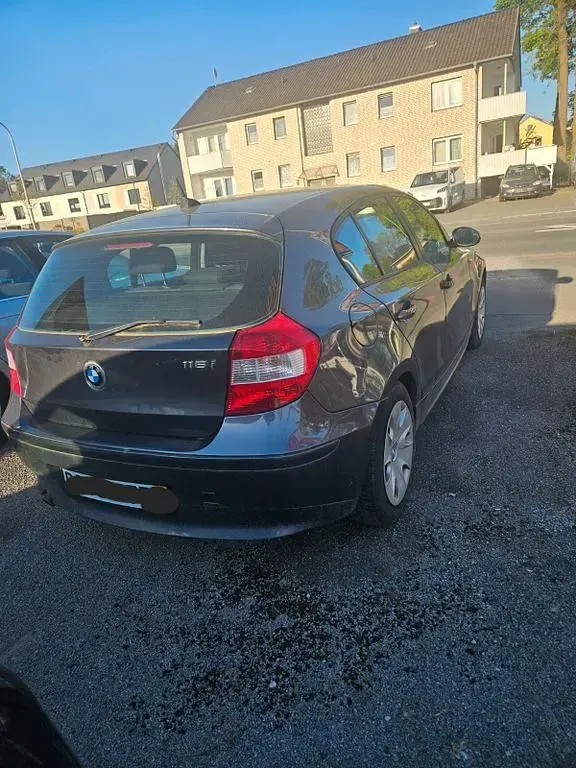 Gebraucht BMW 118 129 PS (94 kW) 2005 Grau Kleinwagen