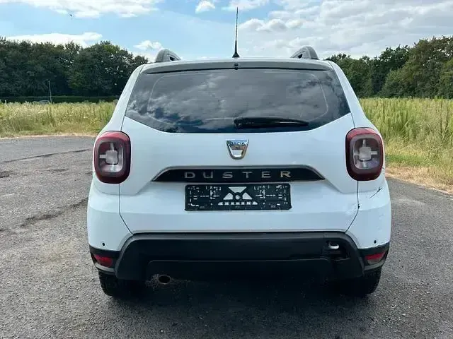 Gebraucht Dacia Duster Essentiel 101 PS (74 kW) 2021 Weiß SUV