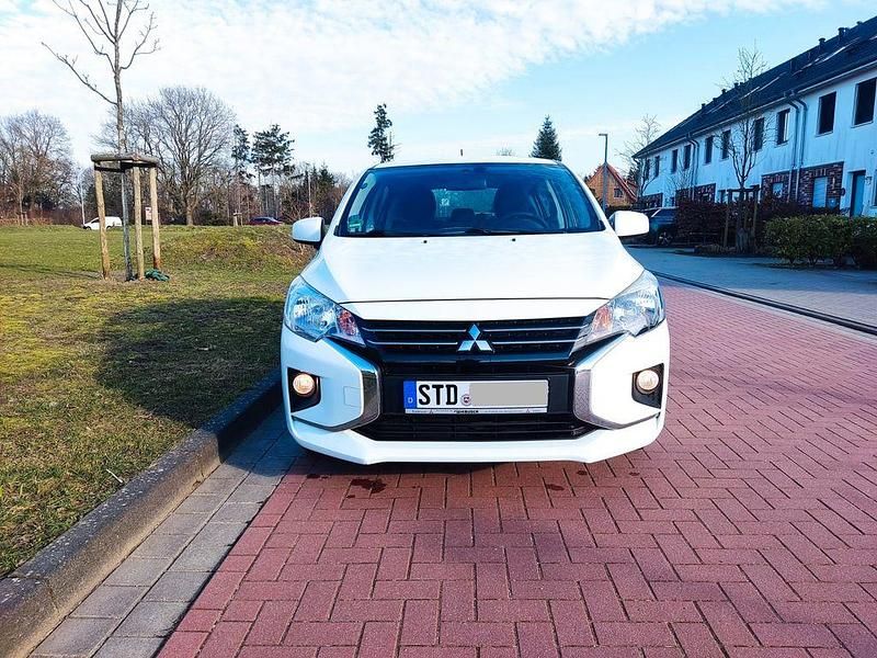 Second-hand Mitsubishi Space Star Select 71 CP (52 kW) 2022 Alb Hatchback