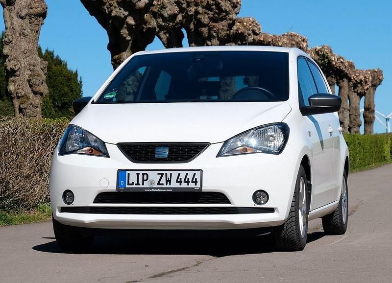 Gebraucht Seat Mii Chic 75 PS (55 kW) 2019 Weiß Kleinwagen