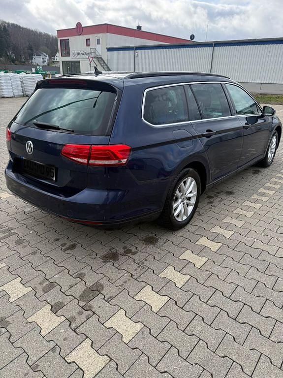 Gebraucht VW Passat 190 PS (139 kW) 2015 Blau Kombi