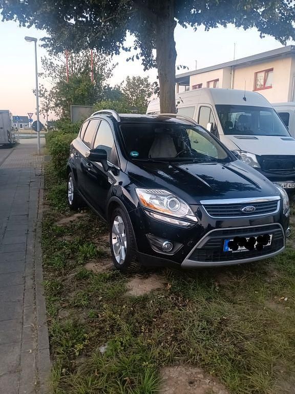 Schwarz Gebraucht 2013 Ford Kuga Titanium SUV | 6.750 € (Superpreis) - Bild 1/4
