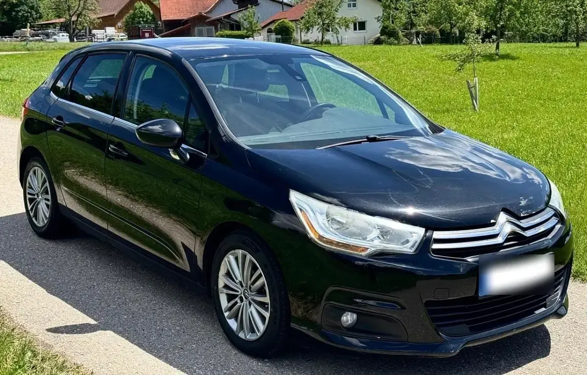 Gebraucht Citroën C4 92 PS (67 kW) 2011 Schwarz Limousine