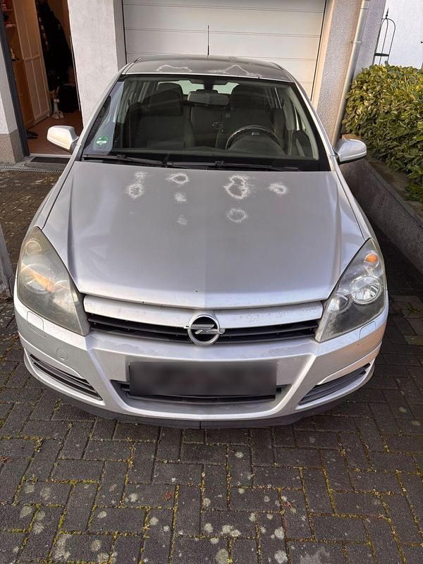 Gebraucht Opel Astra Edition 101 PS (74 kW) 2004 Silber Limousine