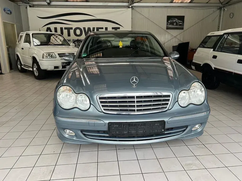 Gebraucht Mercedes C180 Elegance 143 PS (105 kW) 2005 Grau Limousine